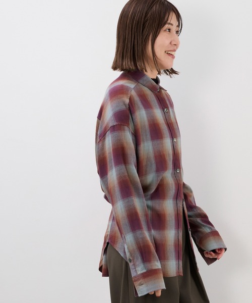 MICA&DEAL(マイカ&ディール)の「オンブレチェック2WAYシャツ(シャツ/ブラウス・レディース・レッド/ブラウン・FREE)」の11枚目の写真
