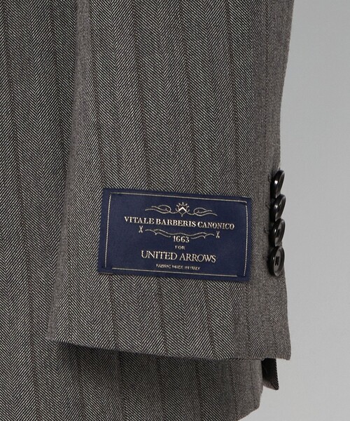 UNITED ARROWS(ユナイテッドアローズ)の「Vitale Barberis Canonico ヘリンボーン シングル3ボタン スーツ MC‐MODEL はっ水(スーツセット・メンズ・グレー系・48/46/50/44)」の14枚目の写真