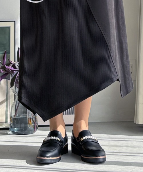 LUGG NAGG（ラグナグ）の「【maschietta】【晴雨兼用】パールチェーンマニッシュローファー【防水シート入り】（ローファー・レディース・ブラック/チョコ・22.5cm/23.5cm/24.0cm/24.5cm/23.0cm）」の6枚目の写真
