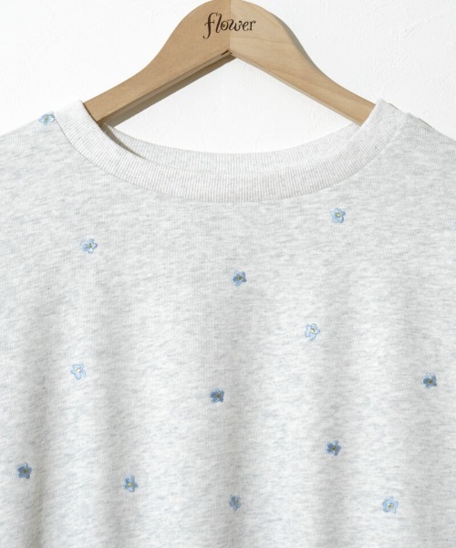 flower（フラワー）の「トゥインクルフラワースウェット（スウェット・レディース・アイボリー/ネイビー・FREE）」の5枚目の写真