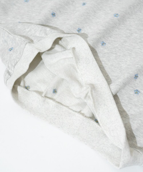 flower（フラワー）の「トゥインクルフラワースウェット（スウェット・レディース・アイボリー/ネイビー・FREE）」の9枚目の写真