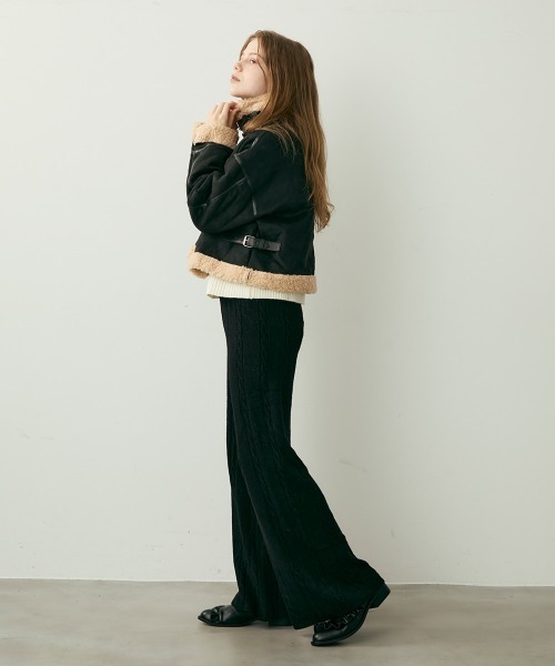 Clum(クルム)の「クロップドムートンライクボアジャケット(ムートンコート・レディース・テラコッタ/ブラック・FREE)」の19枚目の写真