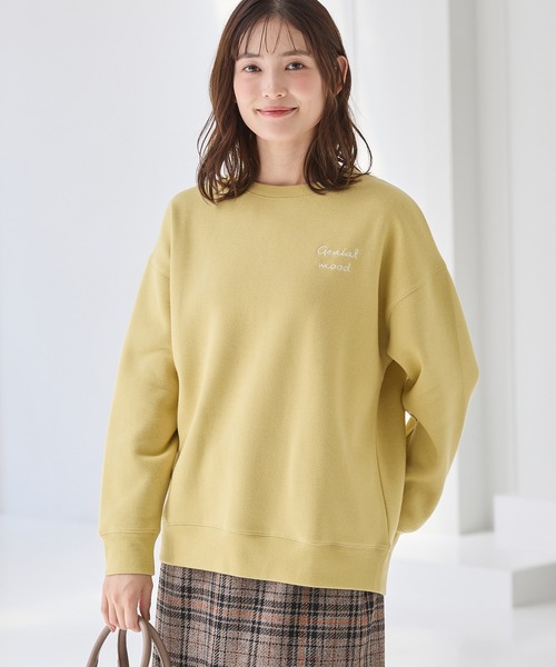 Honeys（ハニーズ）の「【ハニぽか】裏起毛ゆるロゴ刺繍スウェット（スウェット・レディース・スミクロ/オートミール/イエロー/杢グレー/ブルー・S/M/LL/L）」の5枚目の写真