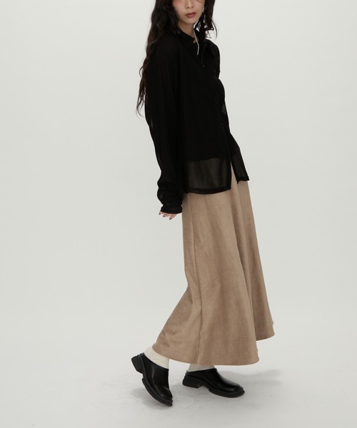 NUJOH(ヌゾ)の「Suede Flare Long Skirt / スエードフレアロングスカート(スカート・レディース・ブラック/ブラウン/ベージュ・MEDIUM/LARGE)」の21枚目の写真