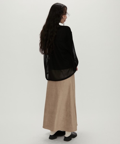 NUJOH(ヌゾ)の「Suede Flare Long Skirt / スエードフレアロングスカート(スカート・レディース・ブラック/ブラウン/ベージュ・MEDIUM/LARGE)」の9枚目の写真