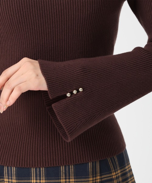 MISCH MASCH（ミッシュマッシュ）の「2025秋冬新作 アシメリボン2wayフレア袖ニット（ニット/セーター・レディース・ブラック/ブラウン/パープル/ホワイト・ﾌﾘ-）」の19枚目の写真