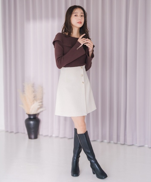 MISCH MASCH（ミッシュマッシュ）の「2025秋冬新作 アシメリボン2wayフレア袖ニット（ニット/セーター・レディース・ブラック/ブラウン/パープル/ホワイト・ﾌﾘ-）」の9枚目の写真