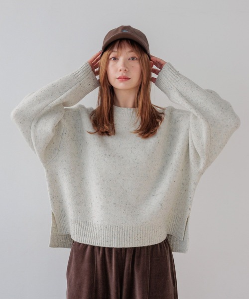 BAYFLOW（ベイフロー）の「コンフォートブークレニットプルオーバー（ニット/セーター・レディース・チャコール/ネイビー/ブラウン/ピンク/レッド/オフホワイト/グレー/グレイッシュベージュ/ライトブルー/イエロー/ホワイト系その他/グリーン・FREE）」の3枚目の写真