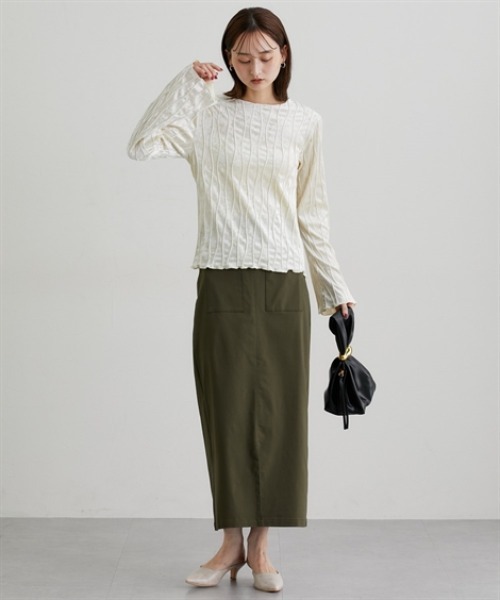 nissen（ニッセン）の「ウェーブタックベロアトップス（Tシャツ/カットソー・レディース・チャコール/アイボリー/ブラック・M/L）」の11枚目の写真