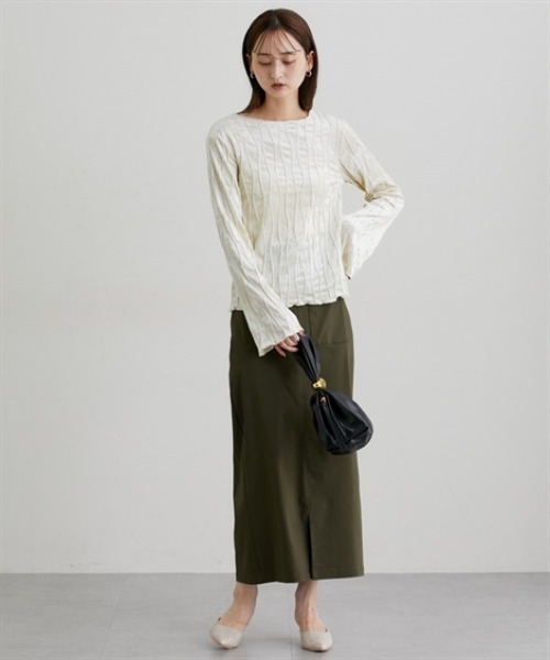 nissen（ニッセン）の「ウェーブタックベロアトップス（Tシャツ/カットソー・レディース・チャコール/アイボリー/ブラック・M/L）」の12枚目の写真