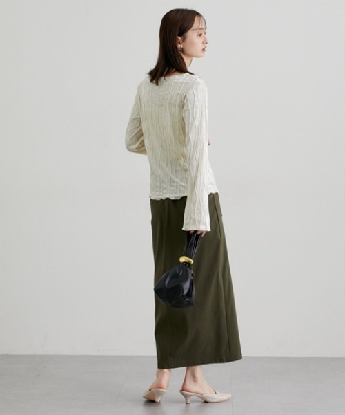 nissen（ニッセン）の「ウェーブタックベロアトップス（Tシャツ/カットソー・レディース・チャコール/アイボリー/ブラック・M/L）」の14枚目の写真