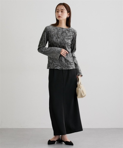 nissen（ニッセン）の「ウェーブタックベロアトップス（Tシャツ/カットソー・レディース・チャコール/アイボリー/ブラック・M/L）」の16枚目の写真