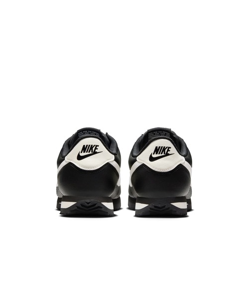 NIKE(ナイキ)の「NIKE Cortez Leather(ナイキ ウィメンズ コルテッツ)(スニーカー・メンズ・ホワイト系/レッド系/ブラック系・24cm/24.5cm/25cm/25.5cm/26cm/28cm/28.5cm/29cm/23cm/23.5cm/26.5cm/27.5cm/27cm)」の19枚目の写真