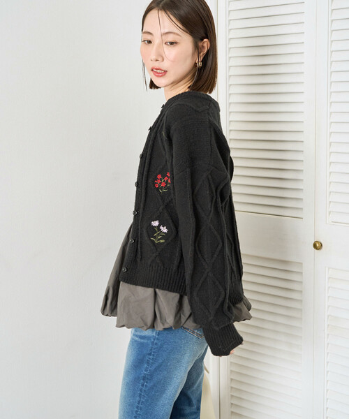 セール】限定展開 ダイヤ柄 ケーブル フラワー刺繍 ニットカーディガン
