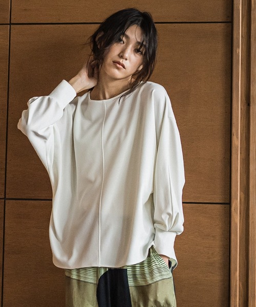 MAYSON GREY(メイソングレイ)の「叶えるドルマンプルオーバー≪手洗い可能≫(Tシャツ/カットソー・レディース・オフホワイト/ブラック/ブラウン・M)」の2枚目の写真