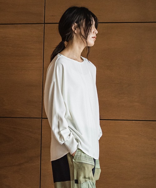 MAYSON GREY(メイソングレイ)の「叶えるドルマンプルオーバー≪手洗い可能≫(Tシャツ/カットソー・レディース・オフホワイト/ブラック/ブラウン・M)」の17枚目の写真