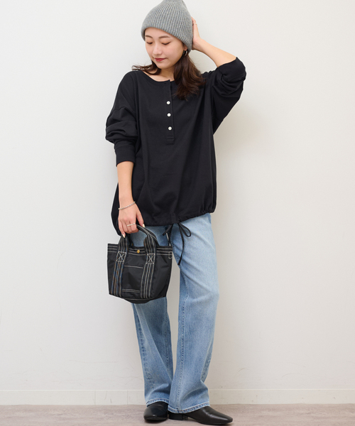 JOURNAL STANDARD relume（ジャーナルスタンダード　レリューム）の「オーバーサイズヘンリーネック（Tシャツ/カットソー・レディース・ブラック系その他/ブラック/ホワイト・FREE）」の5枚目の写真