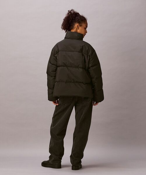 Calvin Klein（カルバン・クライン）の「ジャケット - クラシックダウンパッファジャケット（ダウンジャケット/コート・レディース・ブラック/ブラウン・XS/M/S/L）」の13枚目の写真