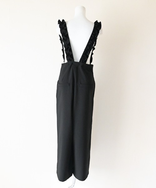 Neige(ネージュ)の「フリルストラップサロペットパンツ(サロペット/オーバーオール・レディース・ネイビー/ブラック・ONE SIZE)」の16枚目の写真