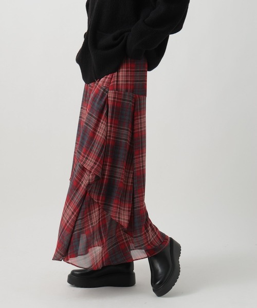 BAYFLOW(ベイフロー)の「イレヘムチェックフレアスカート(スカート・レディース・レッド/ネイビー・FREE)」の4枚目の写真