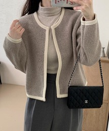 配色トリム付きカーディガン