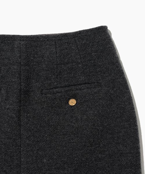 TTUDEMENT(トュードメント)の「WOOL TWEED MINI SKIRT CHARCOAL(スカート・レディース・その他・SMALL/MEDIUM)」の6枚目の写真