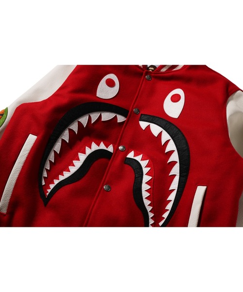 A BATHING APE（アベイシングエイプ）の「SHARK VARSITY JACKET（スタジャン・メンズ・ブラック/レッド/ネイビー・X-LARGE/XX-LARGE/MEDIUM/LARGE/SMALL）」の12枚目の写真