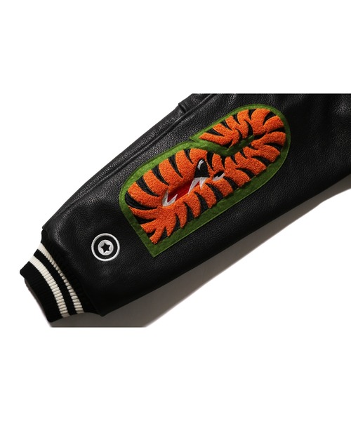 SHARK VARSITY JACKET（スタジャン）｜A BATHING APE（アベイシング