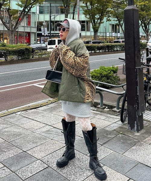 Alley Tokyo(アリートーキョー)の「【MENDL'S】キルティング×ヒョウ柄BIGブルゾン(ブルゾン・レディース・カーキ・FREE)」の11枚目の写真