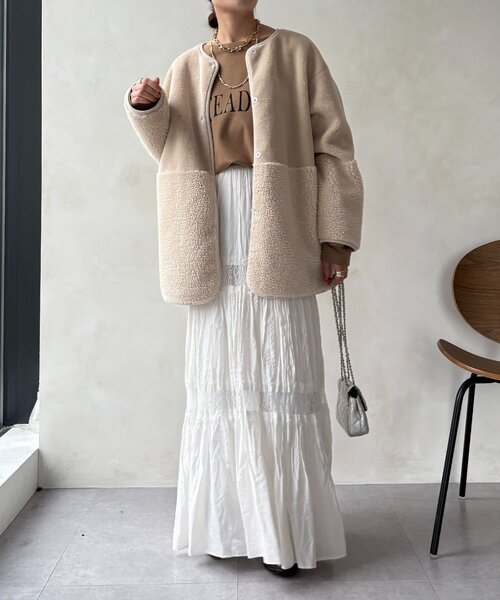 DouDou(ドゥドゥ)の「【WEB限定】リバーシブルフェイクムートンコート(その他アウター・レディース・グレイッシュベージュ/チャコールグレー・FREE)」の16枚目の写真