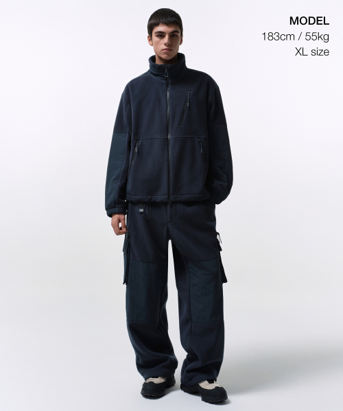 MUSINSA STANDARD（ムシンサスタンダード）の「[シティレジャー] ポーラフリースベルト付きカーゴパンツ [ネイビー]（スウェットパンツ・メンズ・その他・MEDIUM/LARGE/X-LARGE/XX-LARGE/SMALL）」の2枚目の写真