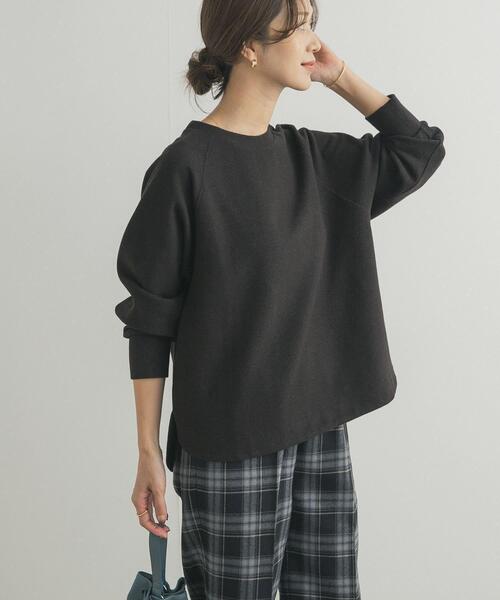 URBAN RESEARCH DOORS（アーバンリサーチドアーズ）の「『WEB/一部店舗限定カラー』ラグランフレアプルオーバー（Tシャツ/カットソー・レディース・チャコールグレー/パープル/ミント/グレー・MEDIUM）」の18枚目の写真