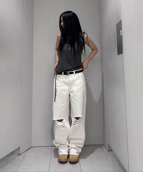 INSILENCE WOMEN(インサイレンスウーマン)の「ディストレスドピンタックデニム WHITE(デニムパンツ・レディース・その他・X-SMALL/SMALL/MEDIUM/LARGE)」の4枚目の写真