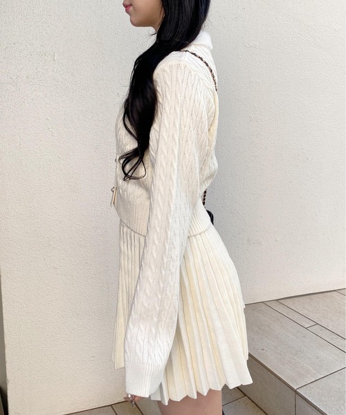 INGNI（イング）の「フェザー襟ケーブルニットカーディガン＋ニットスカパン／セット（カーディガン/ボレロ・レディース・ネイビー系9/グレー系9/ホワイト系1・M）」の8枚目の写真