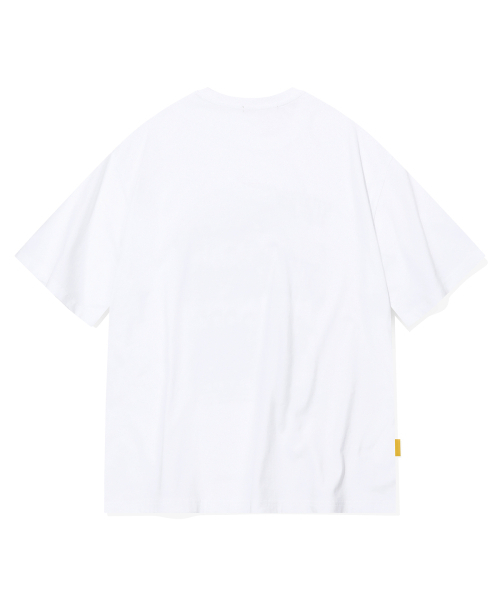MAINBOOTH（メインブース）の「[ビートルズ] リバプールTシャツ(ホワイト)（Tシャツ/カットソー・レディース・その他・2/3）」の2枚目の写真