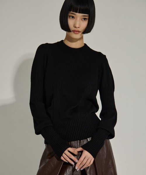 AKANE UTSUNOMIYA（アカネウツノミヤ）の「【AKANE UTSUNOMIYA/アカネウツノミヤ】AKES-005（パフスリーブニット）（ニット/セーター・レディース・ブラック/グレー・FREE）」の2枚目の写真