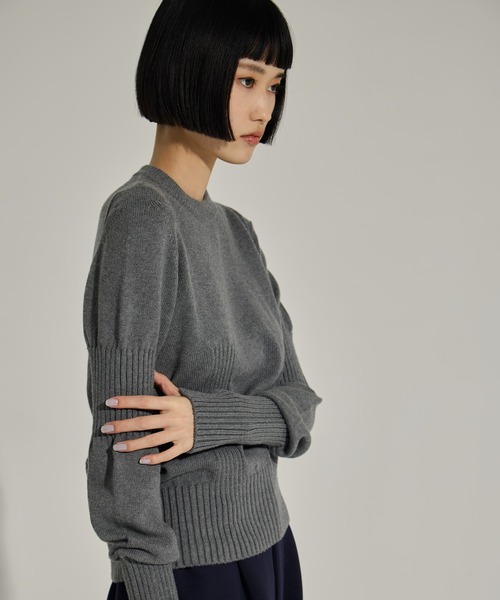 AKANE UTSUNOMIYA（アカネウツノミヤ）の「【AKANE UTSUNOMIYA/アカネウツノミヤ】AKES-005（パフスリーブニット）（ニット/セーター・レディース・ブラック/グレー・FREE）」の6枚目の写真