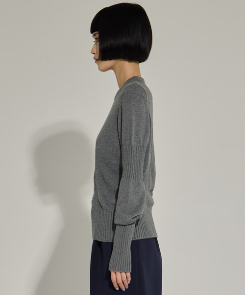 AKANE UTSUNOMIYA（アカネウツノミヤ）の「【AKANE UTSUNOMIYA/アカネウツノミヤ】AKES-005（パフスリーブニット）（ニット/セーター・レディース・ブラック/グレー・FREE）」の9枚目の写真