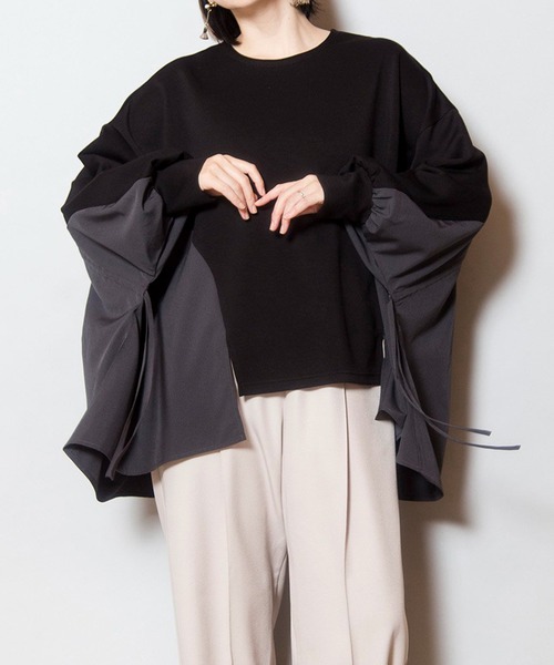 OSMOSIS(オズモーシス)の「サイドギャザープルオーバー(Tシャツ/カットソー・レディース・グレイッシュベージュ/グリーン/ブラック・ONE SIZE)」の2枚目の写真