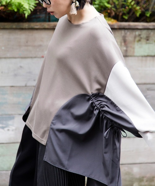 OSMOSIS(オズモーシス)の「サイドギャザープルオーバー(Tシャツ/カットソー・レディース・グレイッシュベージュ/グリーン/ブラック・ONE SIZE)」の11枚目の写真