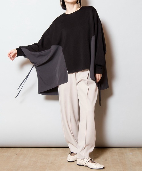 OSMOSIS(オズモーシス)の「サイドギャザープルオーバー(Tシャツ/カットソー・レディース・グレイッシュベージュ/グリーン/ブラック・ONE SIZE)」の19枚目の写真