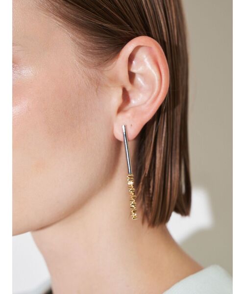 ELENDEEK（エレンディーク）の「メタルビーズスティックピアス（ピアス（両耳用）・レディース・シルバー/ゴールド・FREE）」の5枚目の写真