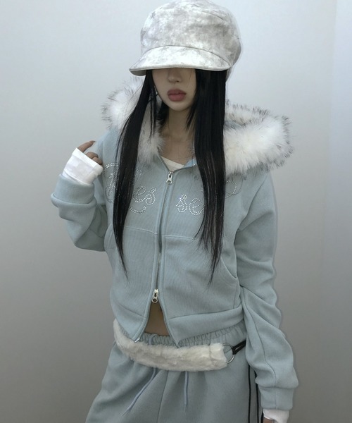 THEAIRTOWN（ジエアタウン）の「posh velvet jp（パーカー・レディース・ブラック/アイボリー/ブルー・FREE）」の6枚目の写真