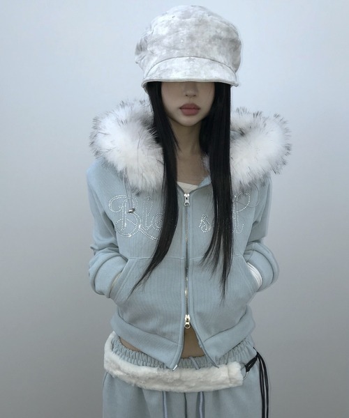 THEAIRTOWN（ジエアタウン）の「posh velvet jp（パーカー・レディース・ブラック/アイボリー/ブルー・FREE）」の5枚目の写真