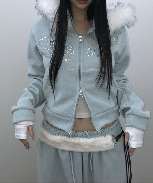 THEAIRTOWN（ジエアタウン）の「posh velvet jp（パーカー・レディース・ブラック/アイボリー/ブルー・FREE）」の8枚目の写真