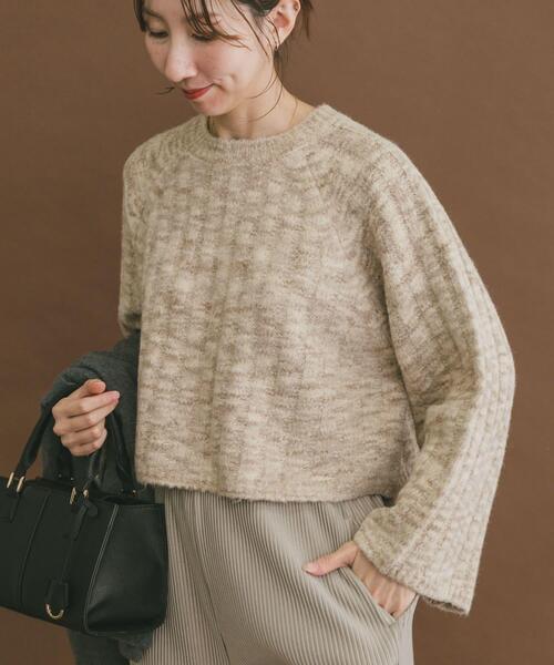 ITEMS URBANRESEARCH（アイテムズ アーバンリサーチ）の「ワイドスリーブミックスニット（ニット/セーター・レディース・イエロー/ベージュ/グレー・FREE）」の4枚目の写真