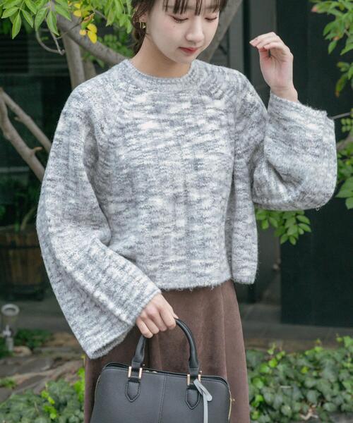 ITEMS URBANRESEARCH（アイテムズ アーバンリサーチ）の「ワイドスリーブミックスニット（ニット/セーター・レディース・イエロー/ベージュ/グレー・FREE）」の12枚目の写真