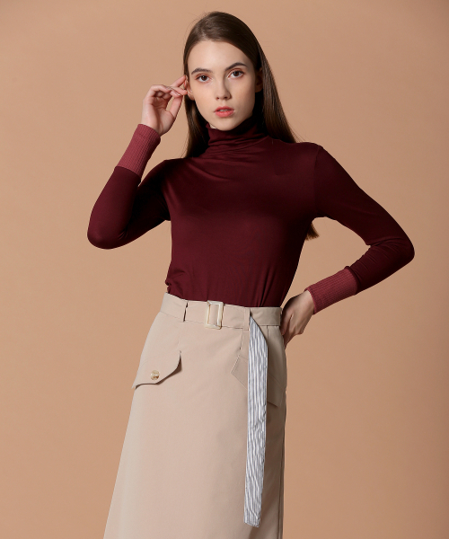 DE PERI MERA(ペリー メラ)の「バナナタートルネック (バーガンディ)(Tシャツ/カットソー・レディース・その他・SMALL/MEDIUM)」の3枚目の写真