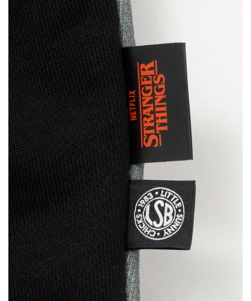 Little sunny bite(リトルサニーバイト)の「/Little sunny bite/stranger things x little sunny bite graphic sweat top(スウェット・レディース・ホワイト/ネイビー/ブラック・SMALL/MEDIUM)」の19枚目の写真