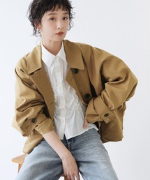 Yeoun（ヨウン）の「トレンチ風ショート丈ドルマンコート（トレンチコート）」